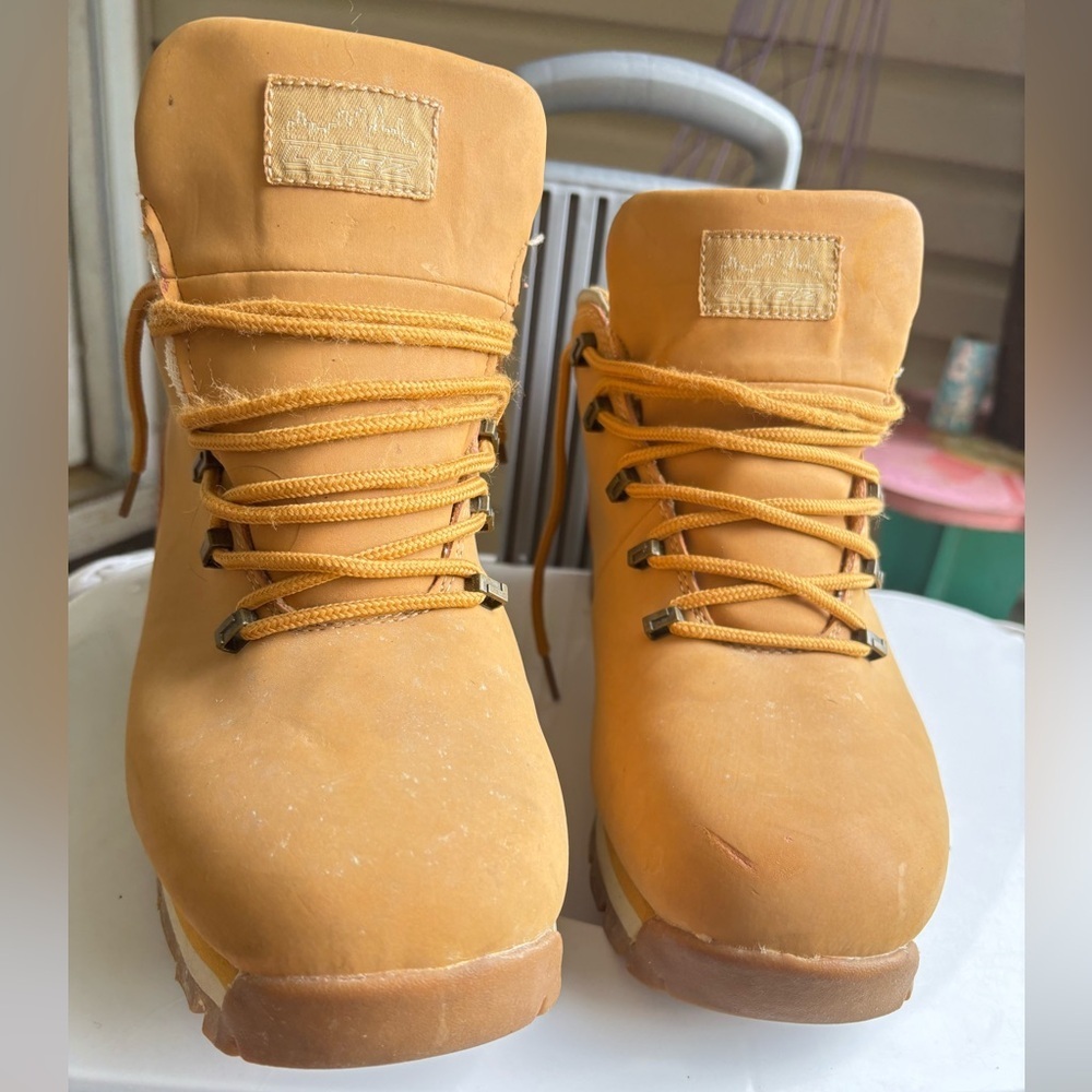 Lugz Jam II boots